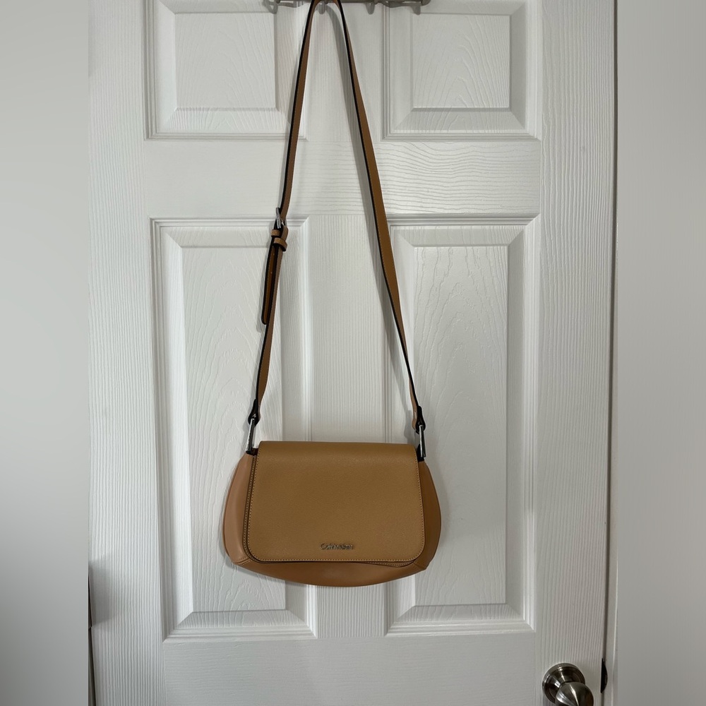 Calvin Klein cross body